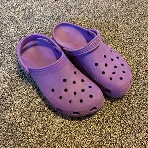 CROCS Men’s Purple Classic Clog with Heel Strap Size 13